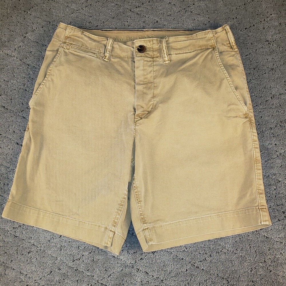 American Eagle Shorts Mens 30 Khaki Classic Chino Relaxed Next Level Flex 7 Inch